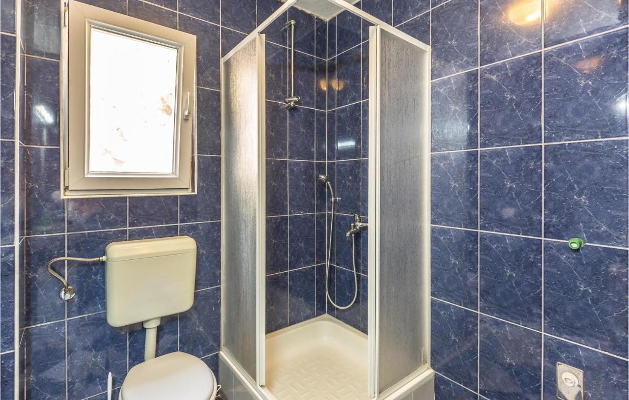 2 Bedroom Beautiful Apartment In Макарська Екстер'єр фото